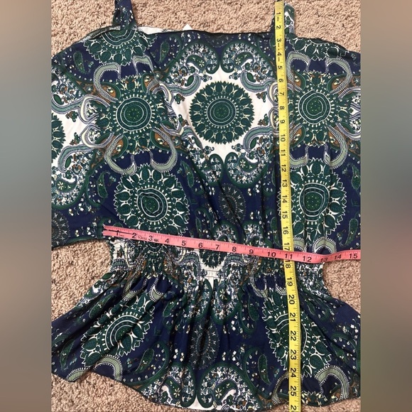 NEW Jon & Anna Top Sz L Blue Cold Shoulder Short Sleeve Casual Elastic Waist - Picture 2 of 10